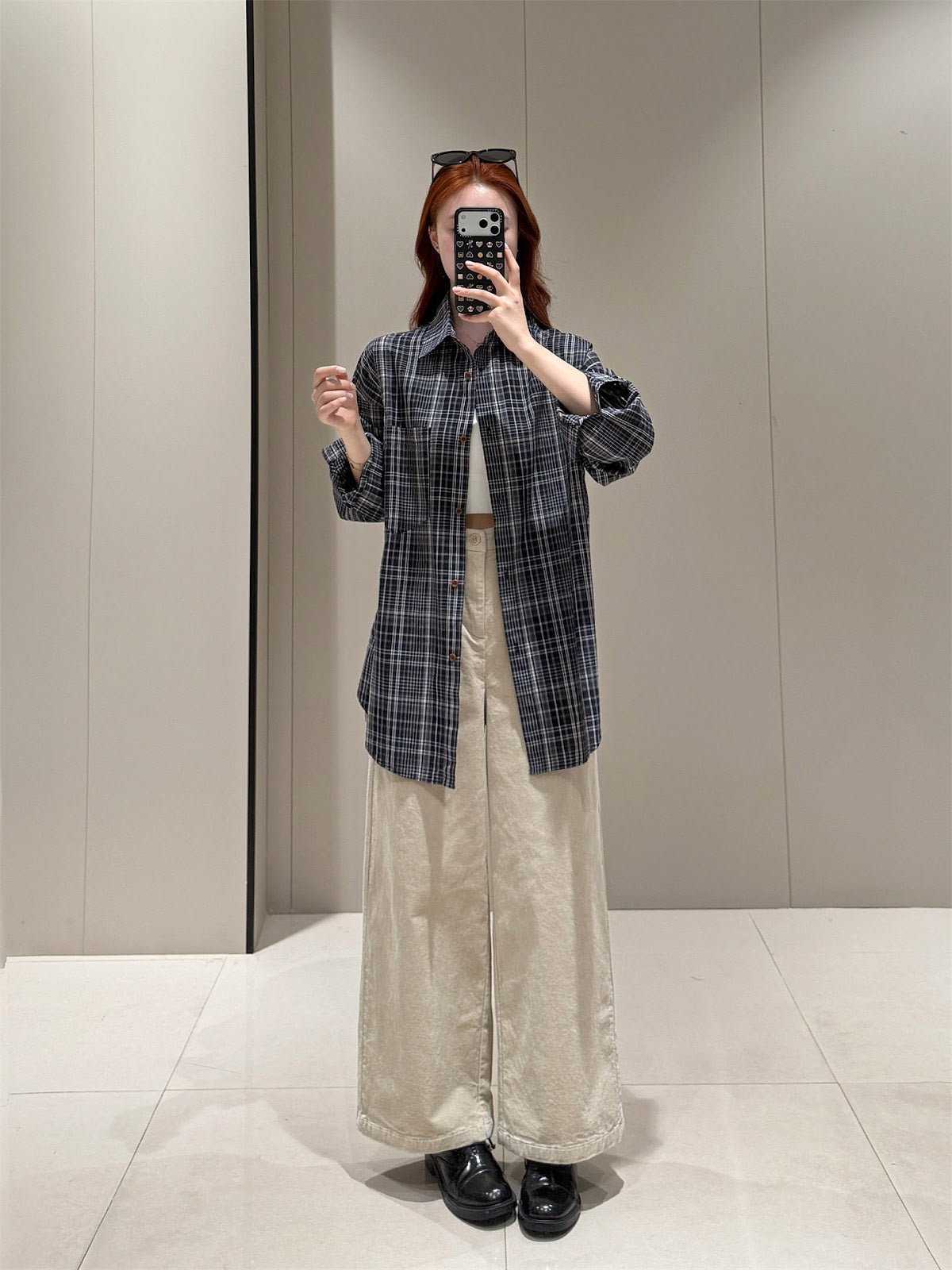 Ladies' corduroy pants with high waistband and wide leg