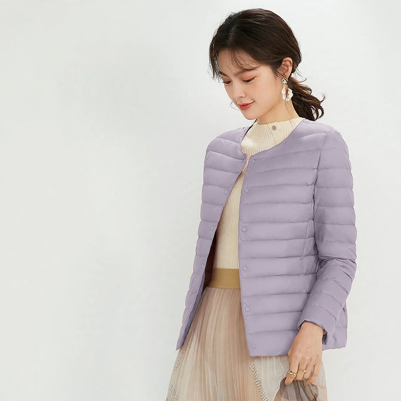 Light ladies down jacket with 90% white duck down filling