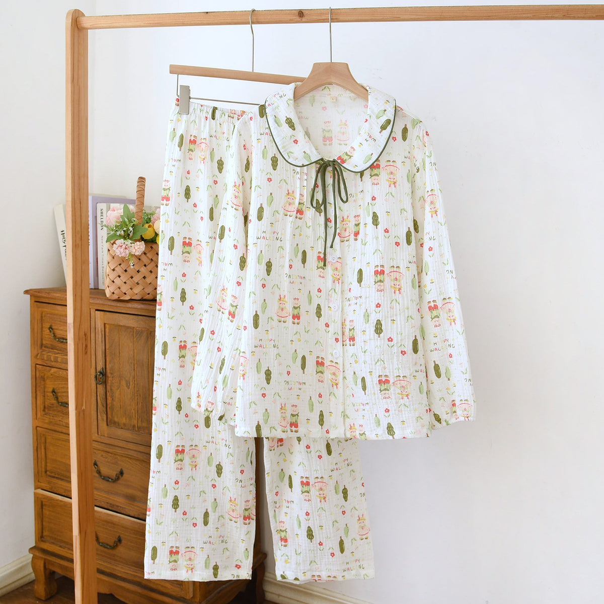 Cotton crepe house suit, long, lightweight