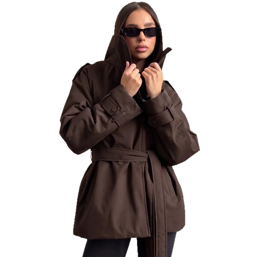 Women Short Technical Trench with High Collar Flap, Double Press Button Placket and Tailoring Tie Belt EVA-US