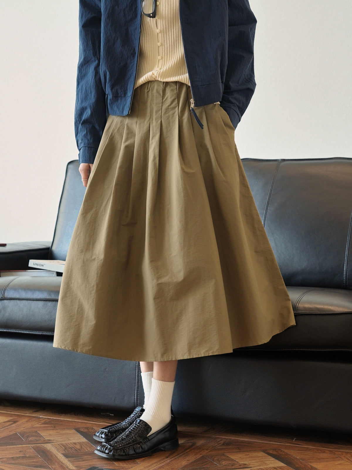 Women's Wide Swinging Midi Skirt with High Waist and Soft Pleats EVA-US