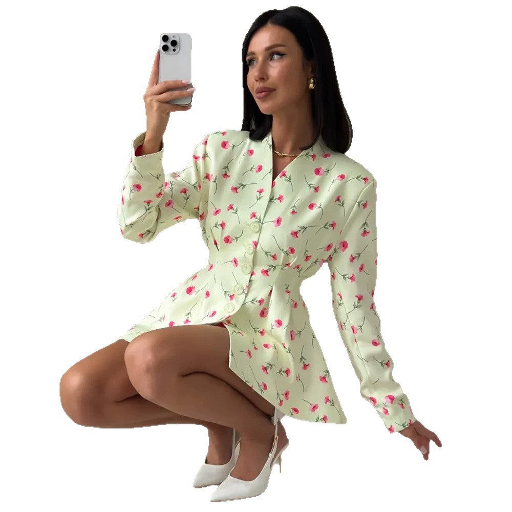 Women's fitted blazer with peplum, decorative buttons and floral pattern EVA-US