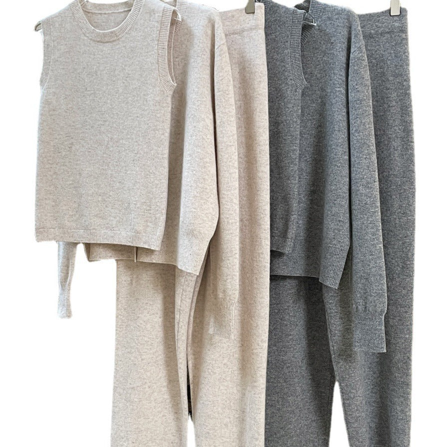Women Soft Casual Knit Cardigan with Full Button Placket and Ribbed Cuffs EVA-US