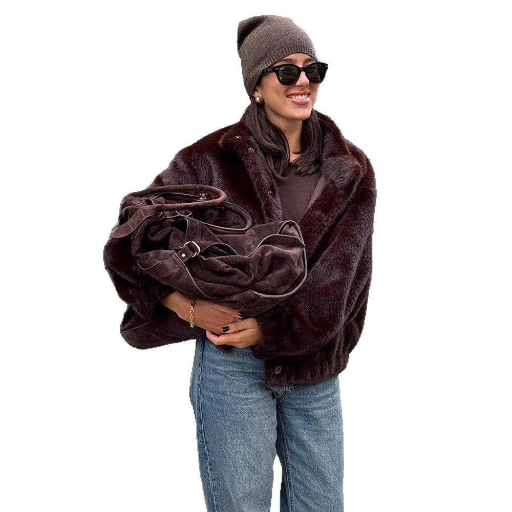 Women’s short jacket in teddy faux fur with boxy silhouette and patch pocket EVA-US