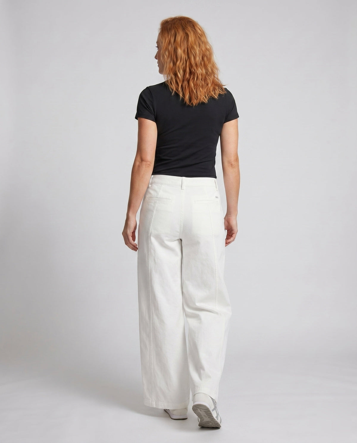 Product 15627229954378 - back_view