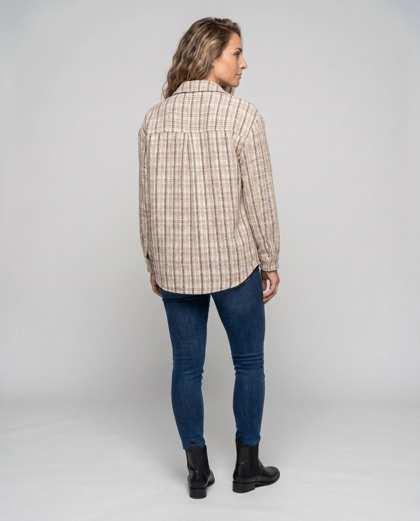 Women casual check jacket with reinforced pockets and elegant cut - Chichicherry