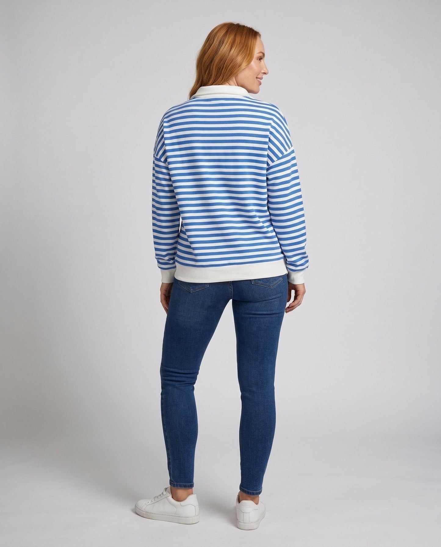 Women's casual sweatshirt with sporty zipper and striped pattern - Chichicherry