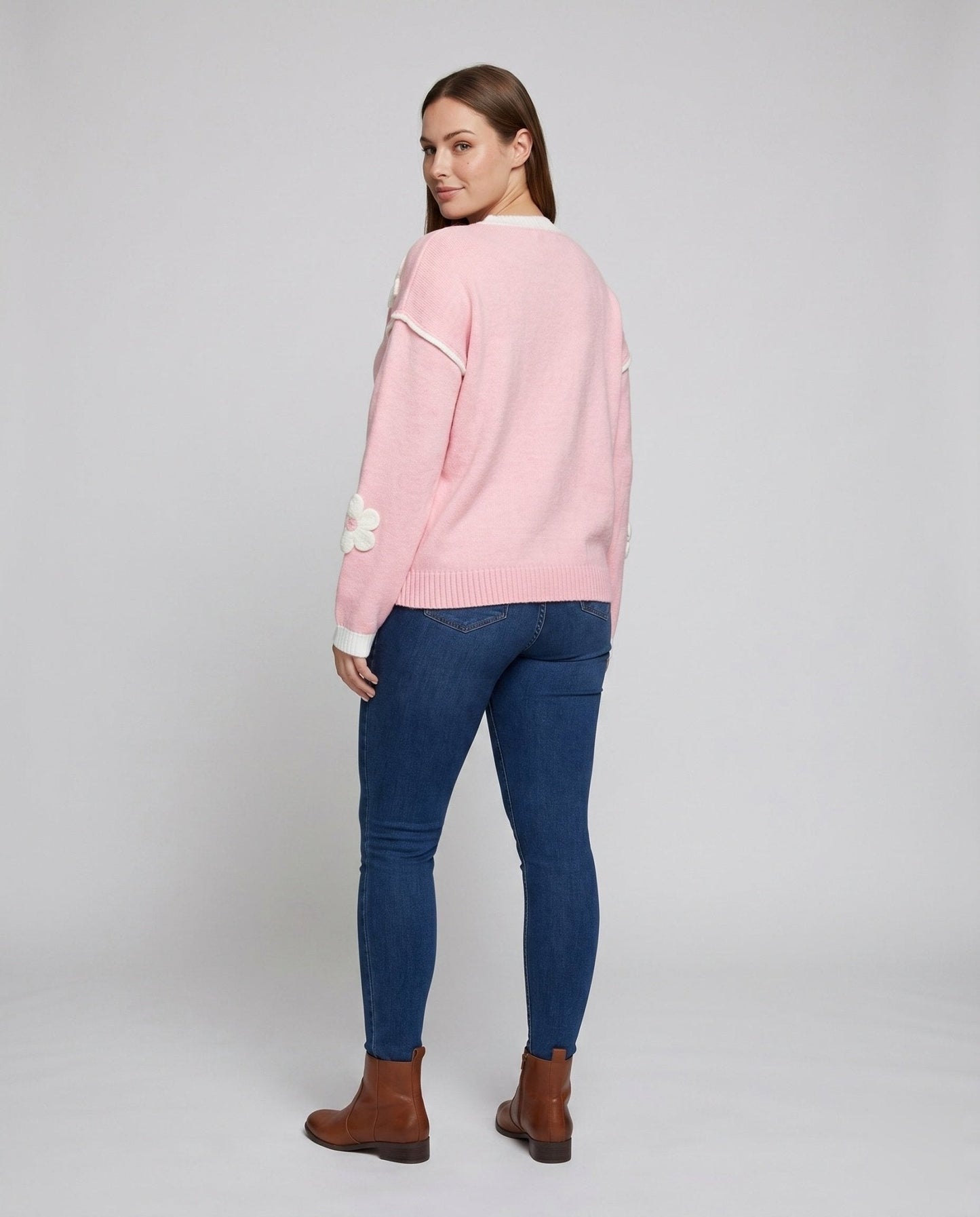 Women's knitted sweater with floral appliqués - Chichicherry