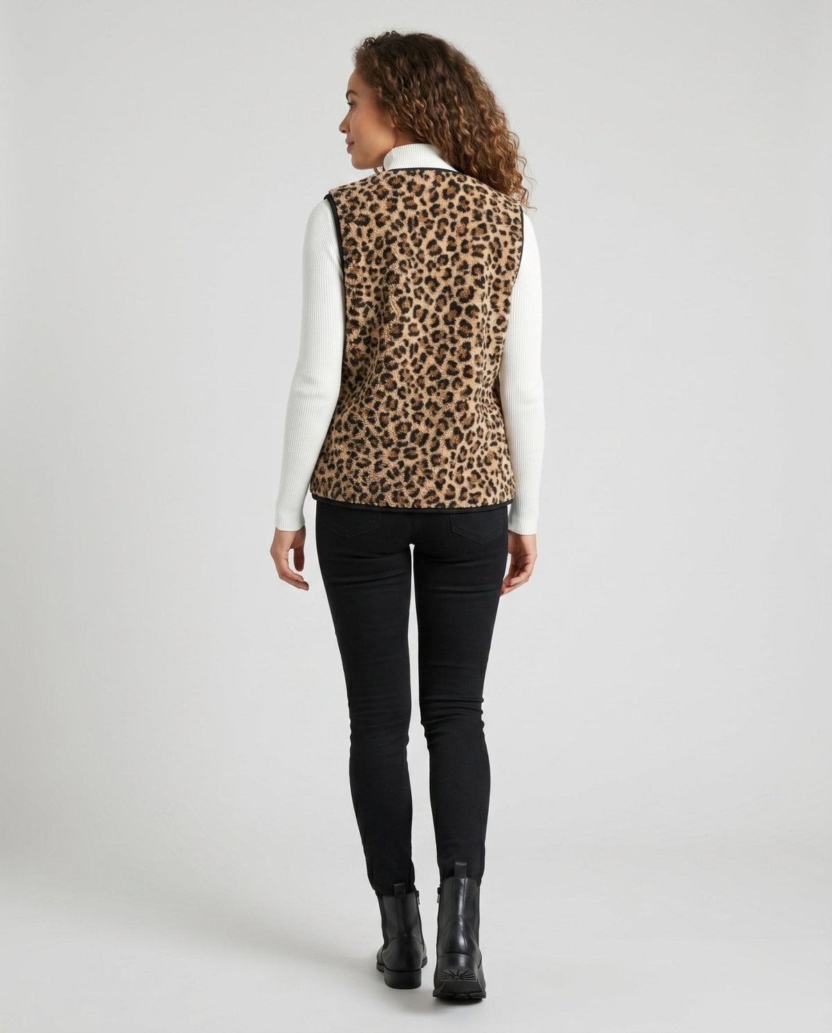 Women's knitted vest with animal pattern - Chichicherry