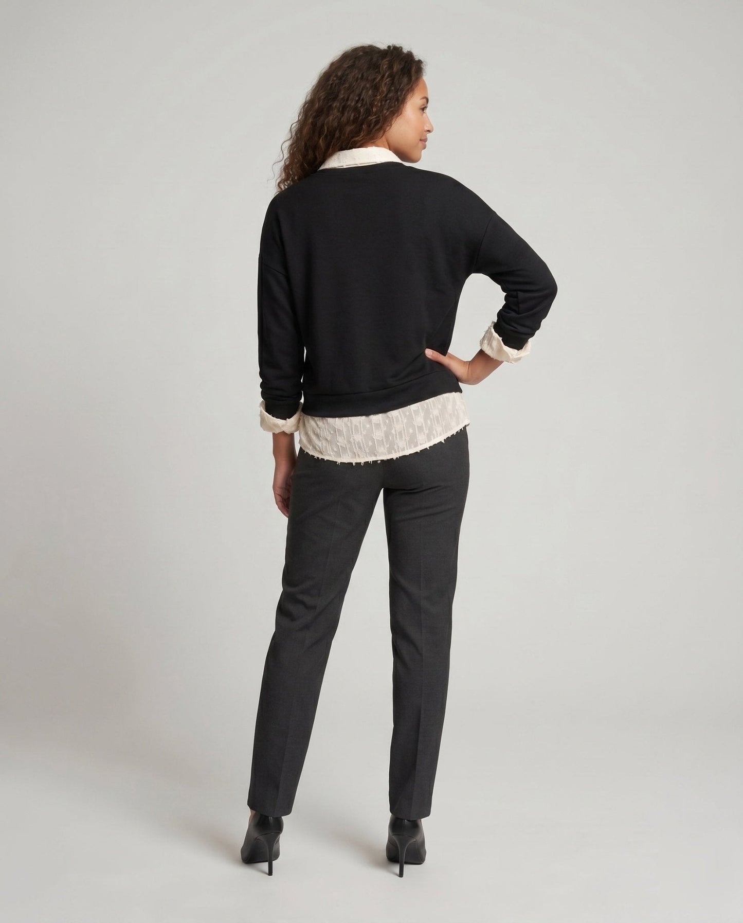 Women's sweatshirt with decorative shirt insert and casual V-neck - Chichicherry