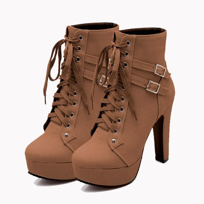 EVA-US | Lace-up boots with belt buckle