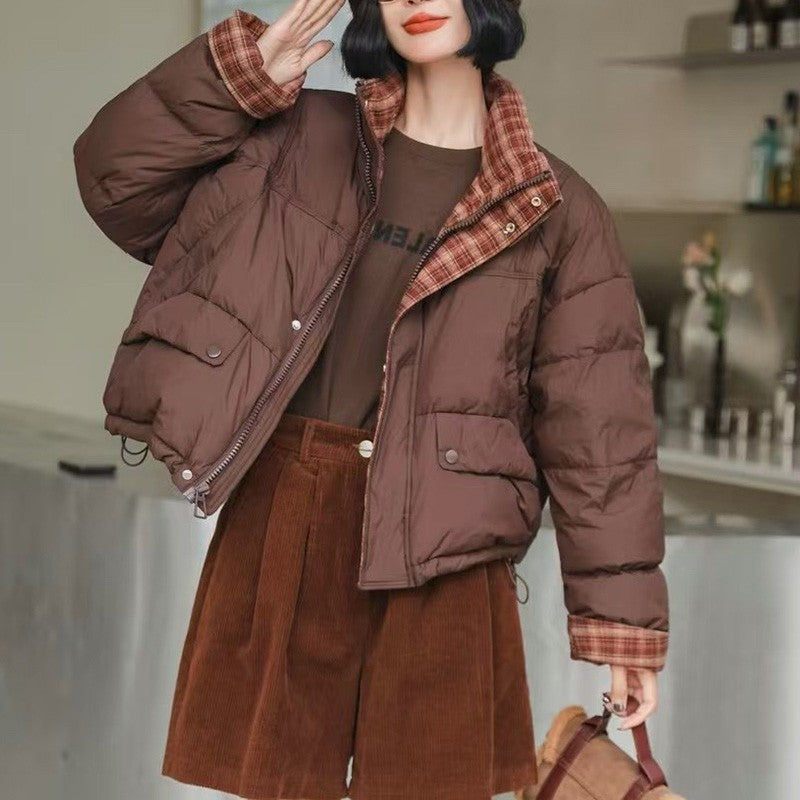 Short women's down jacket with high filling volume