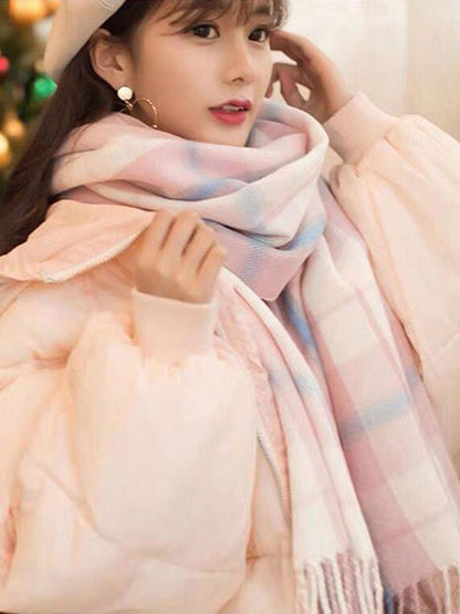 Checked winter scarf in college style