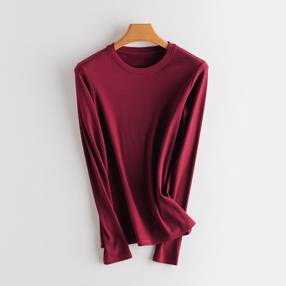 Warm knit sweater with silk content and inner lining