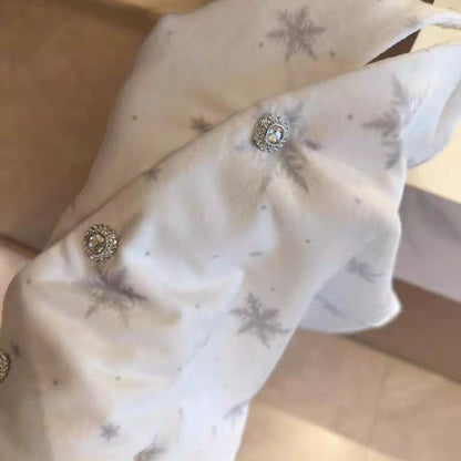 Ladies' pajama with snowflake pattern, island fleece
