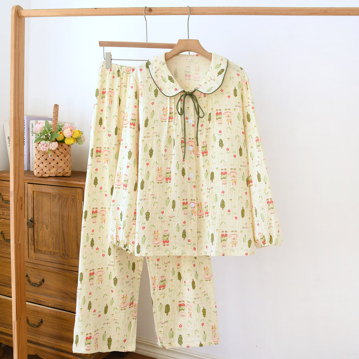 Cotton crepe house suit, long, lightweight