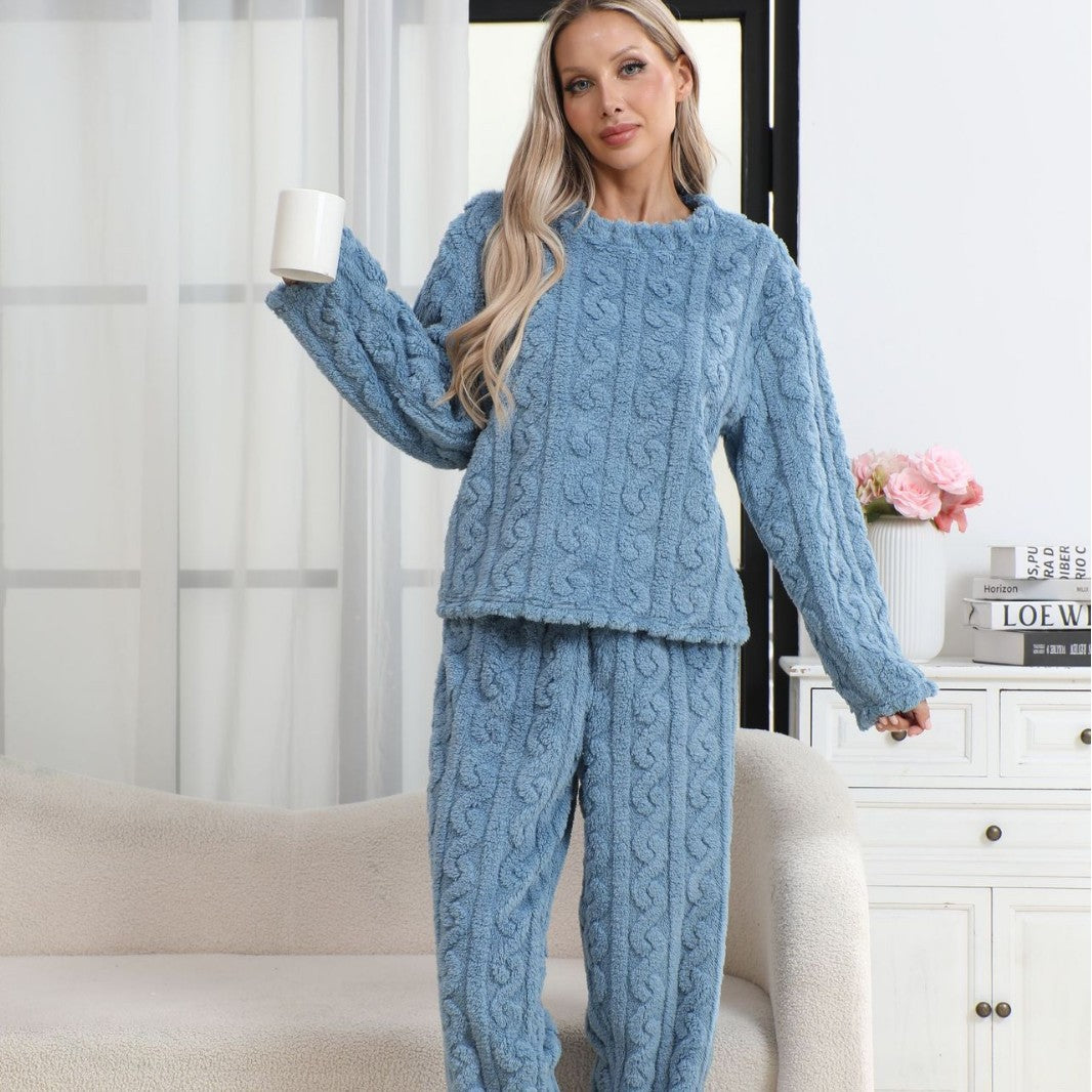 Women's flannel pajamas set, simple and modern