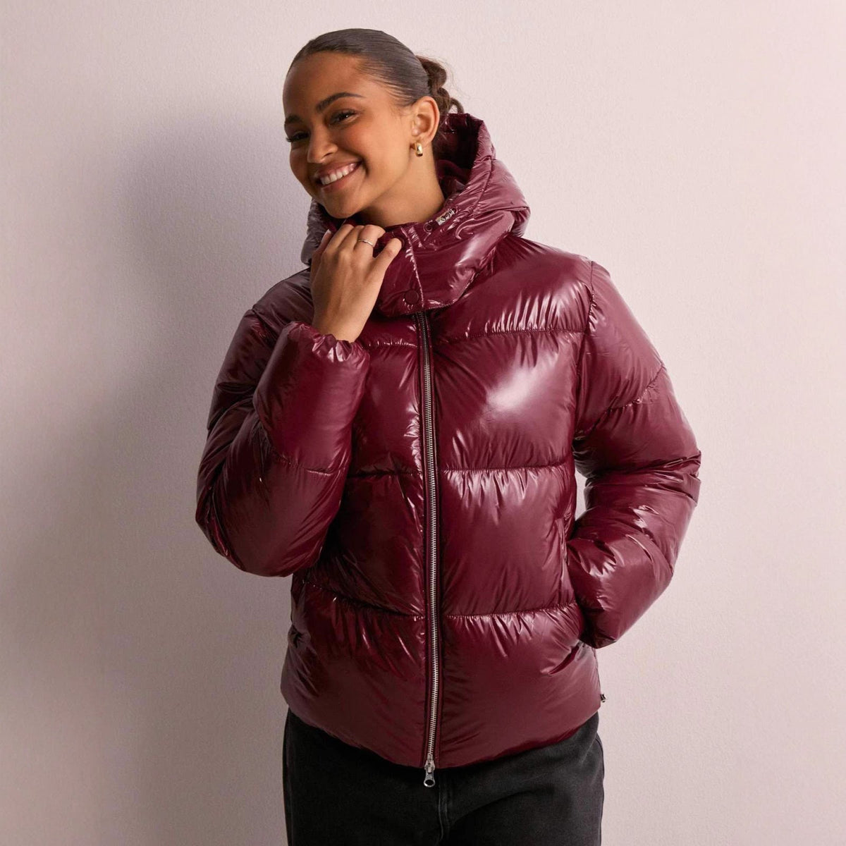 Padded women's hoodie jacket with 3D effect