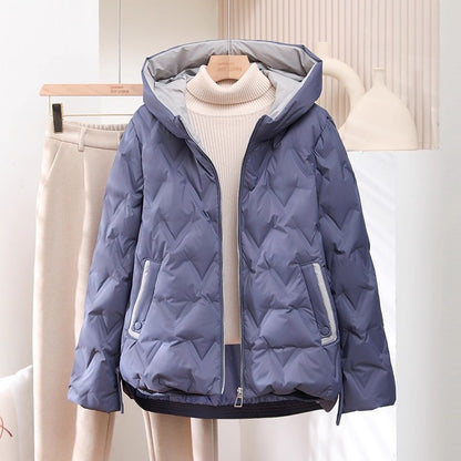 Short, loose down jacket with hood