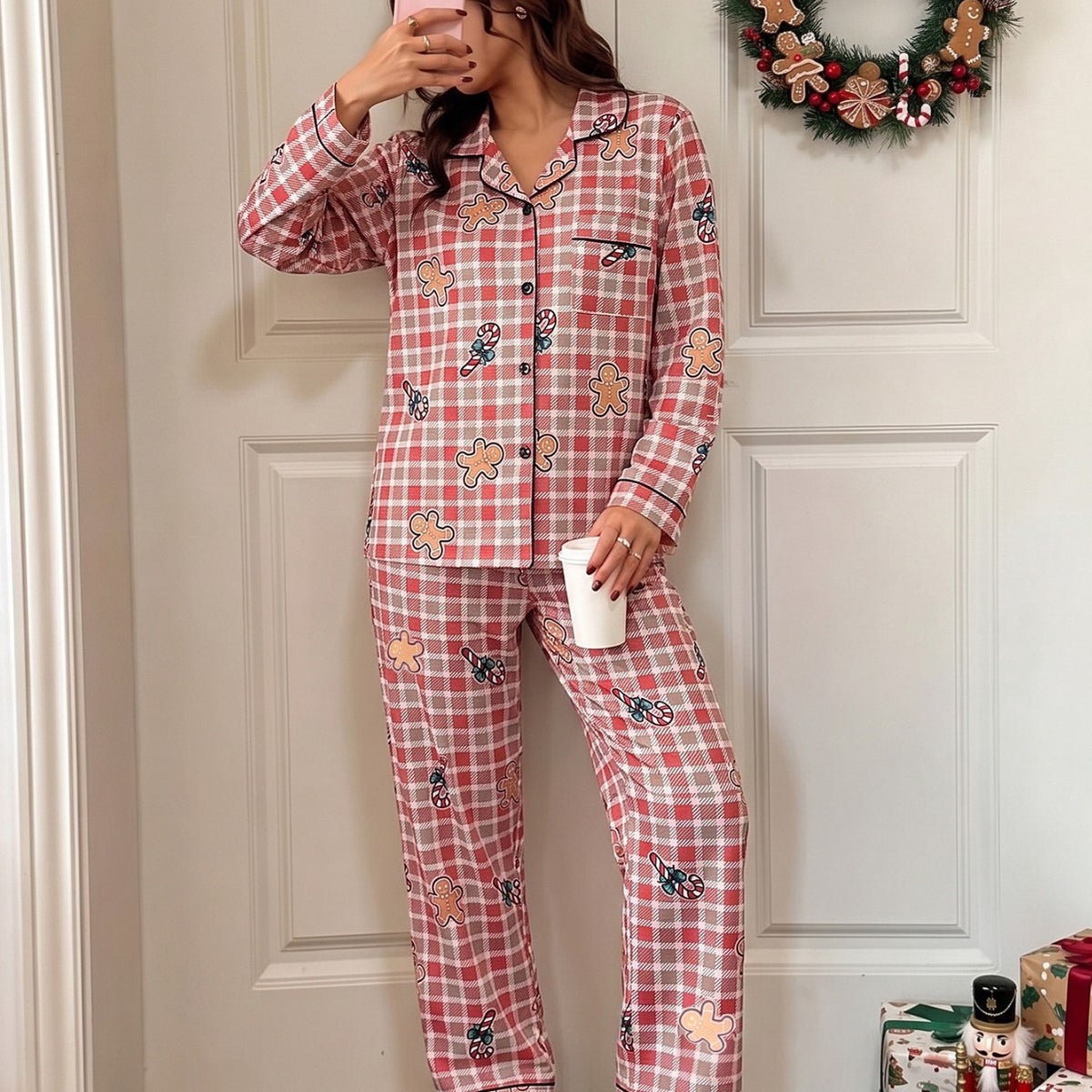 Women's Pajama Set with Checkered Pattern and Lapel Collar