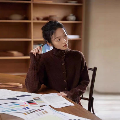Women's cardigan made of 100% wool, stand-up collar