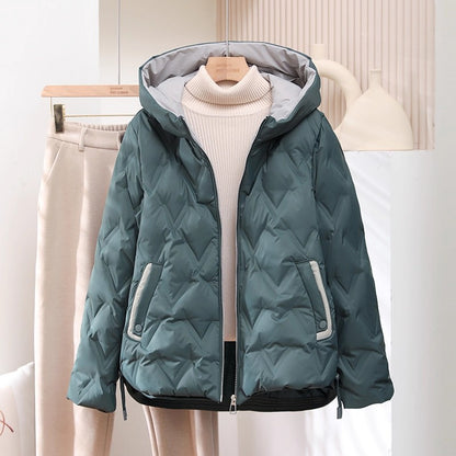 Short, loose down jacket with hood