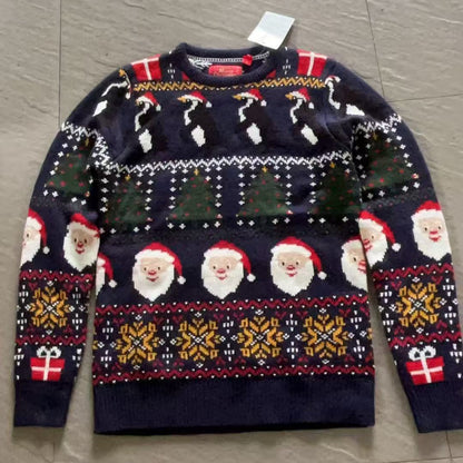 Loose knit sweater with Christmas motif
