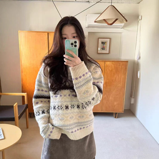 Women’s knitted sweater in Korean style