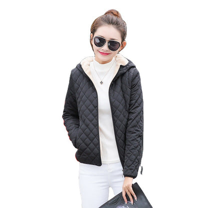 Short women's padded jacket with lamb fleece lining