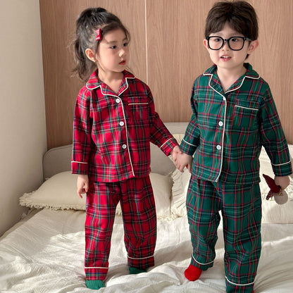 Kids' pajama set made of cotton with a check pattern