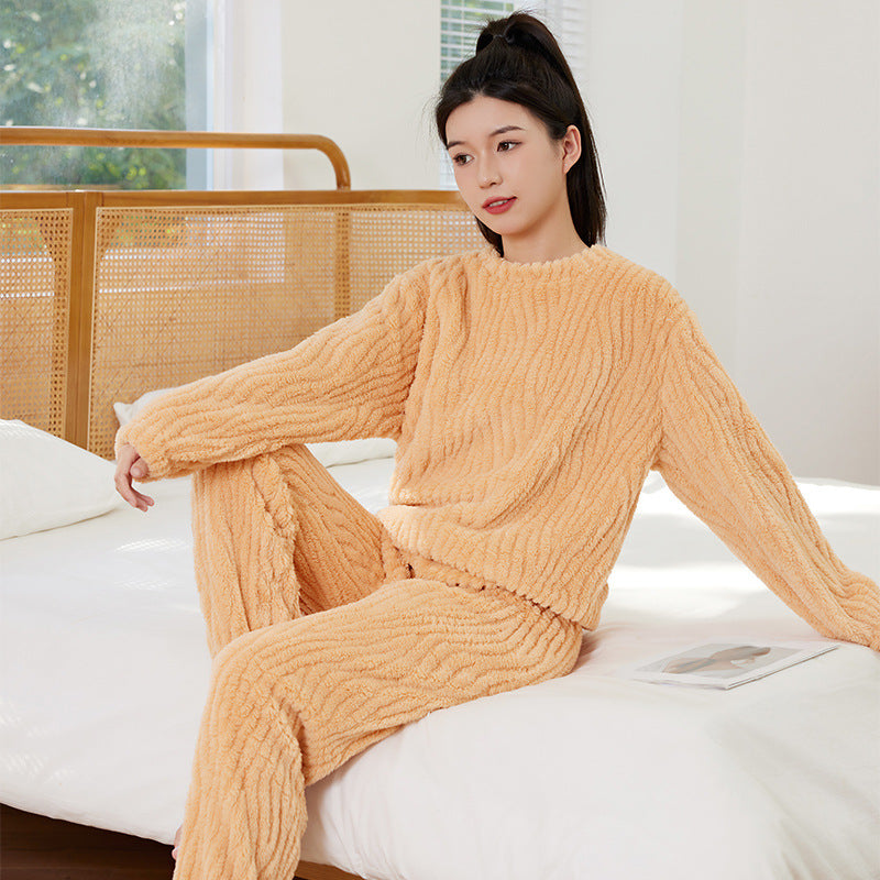 Women's House Suit made of soft plush, warm and fluffy