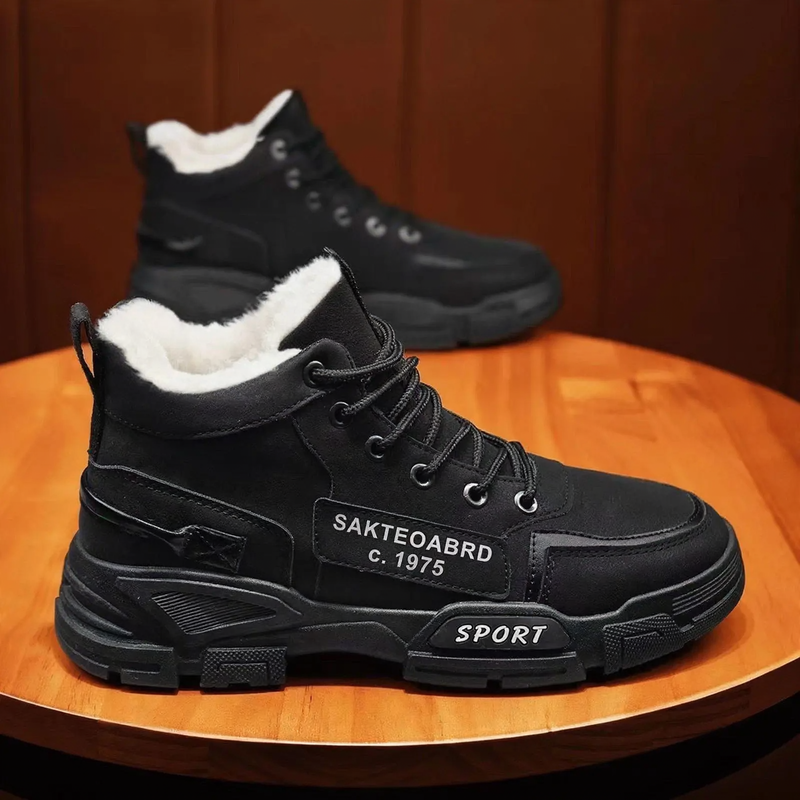 Padded men's boots, water-repellent and slip-resistant