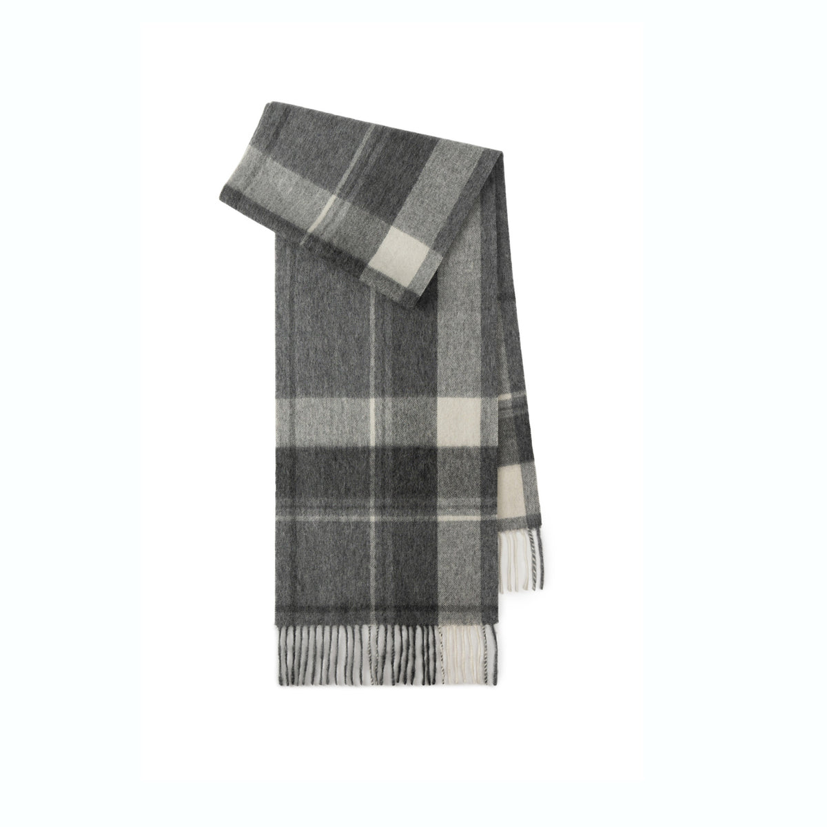 Classic scarf made of 100% wool with fringes