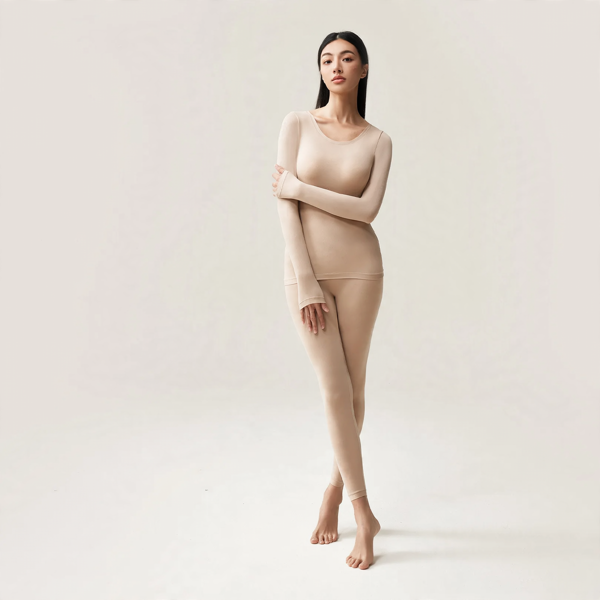 Elastic thermal underwear set with round neck