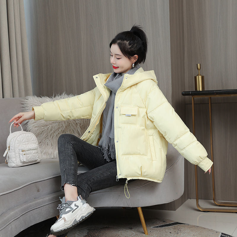 Short women's padded jacket with hood, various colors