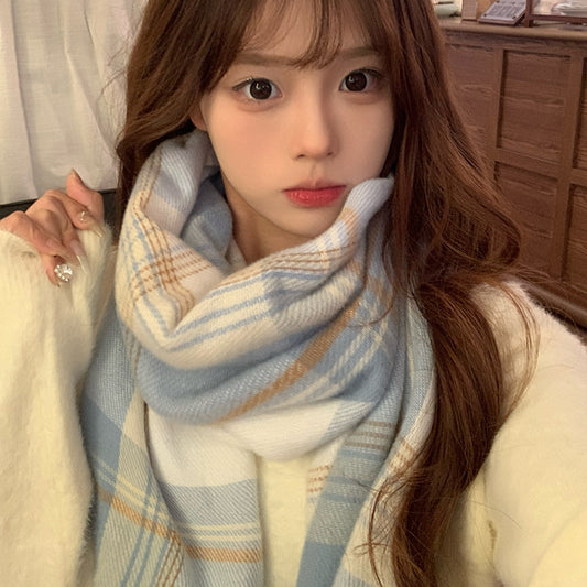 Checked scarf in Korean style