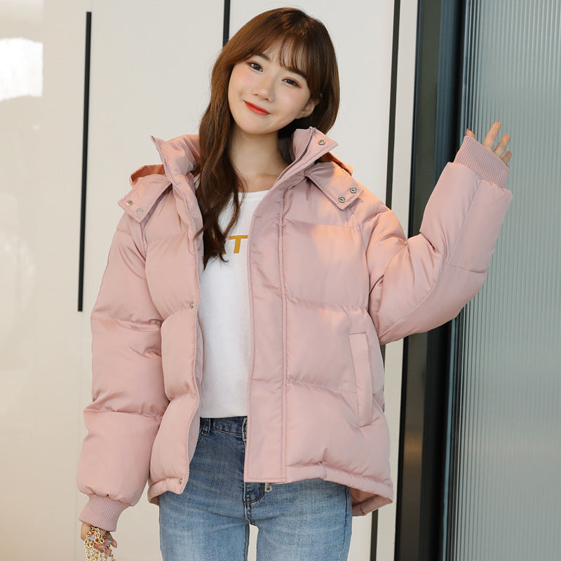 Short women's quilted jacket, lined, with hood