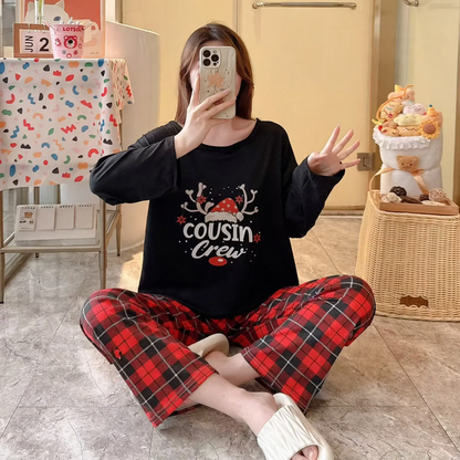Women's Christmas Pajamas, long-sleeved, with reindeer motif