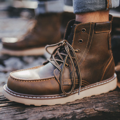 Men's work boots in retro style made of leather