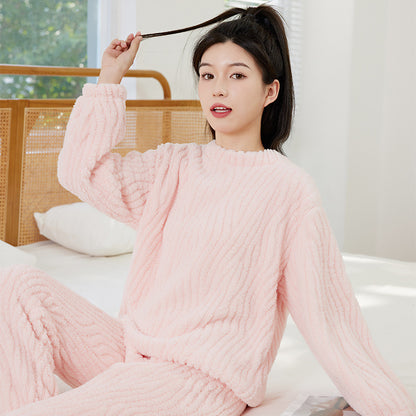 Women's House Suit made of soft plush, warm and fluffy