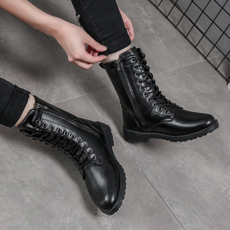 Fashionable men's boots, lined