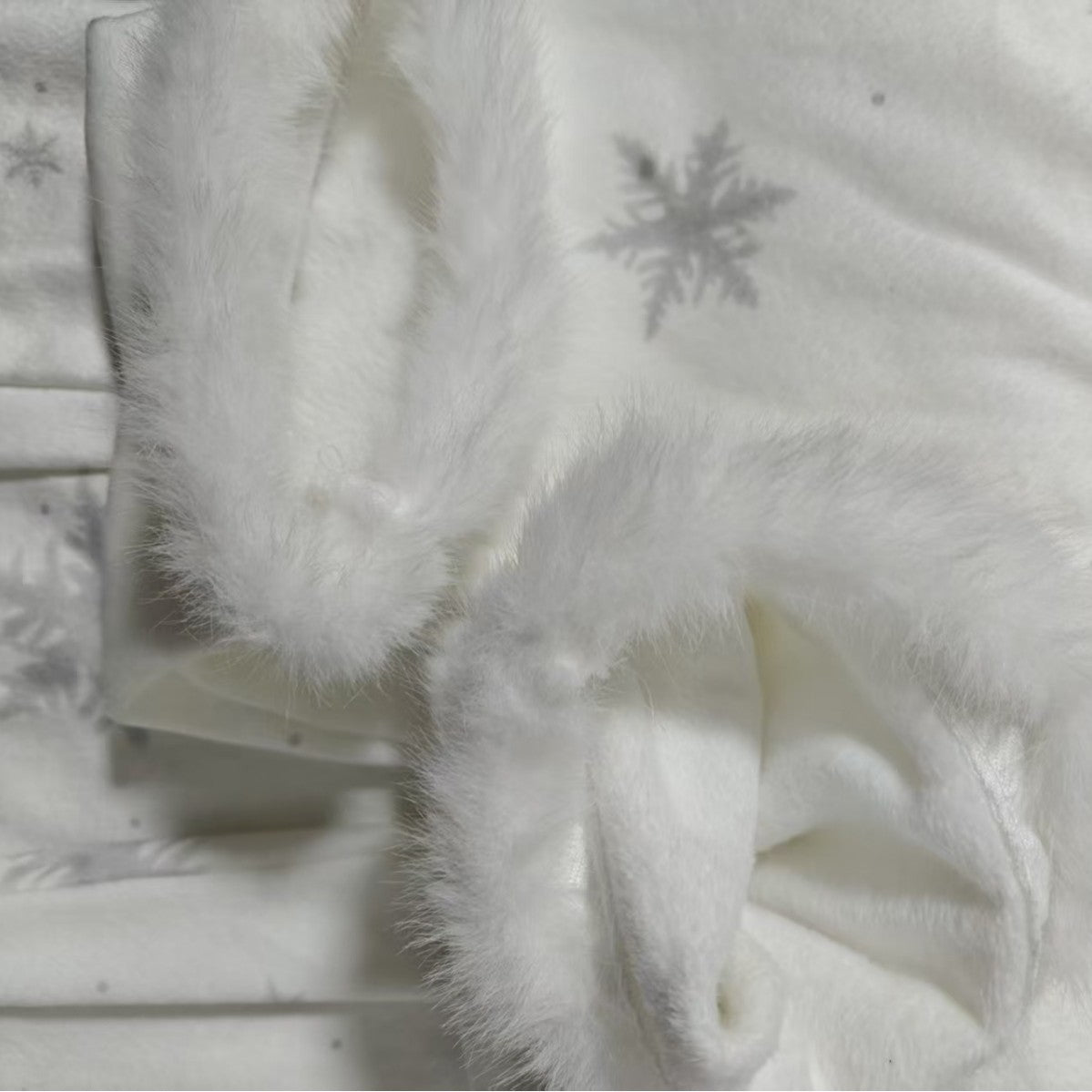 Ladies' pajama with snowflake pattern, island fleece