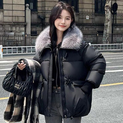 Short women's winter jacket with faux fur collar