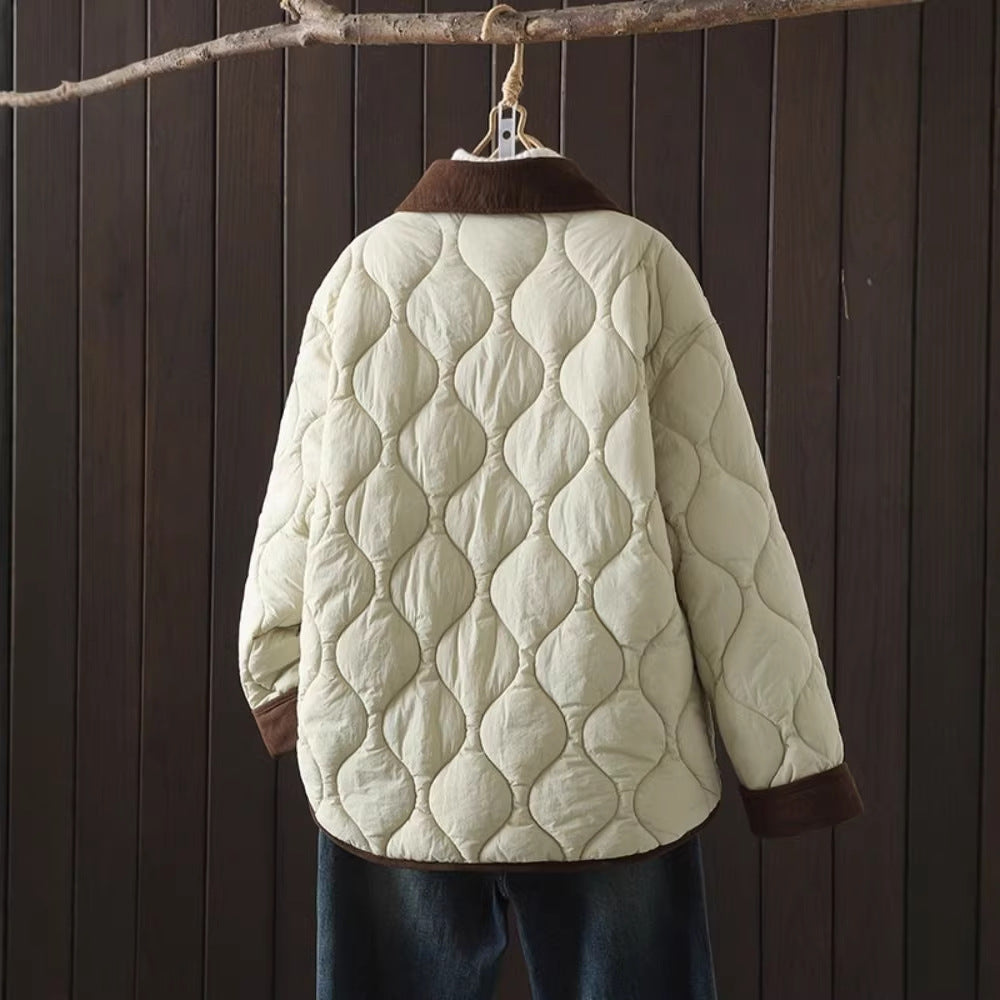 Women's quilted jacket, short, with contrast collar