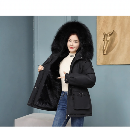 Loose women's parka with faux fur collar