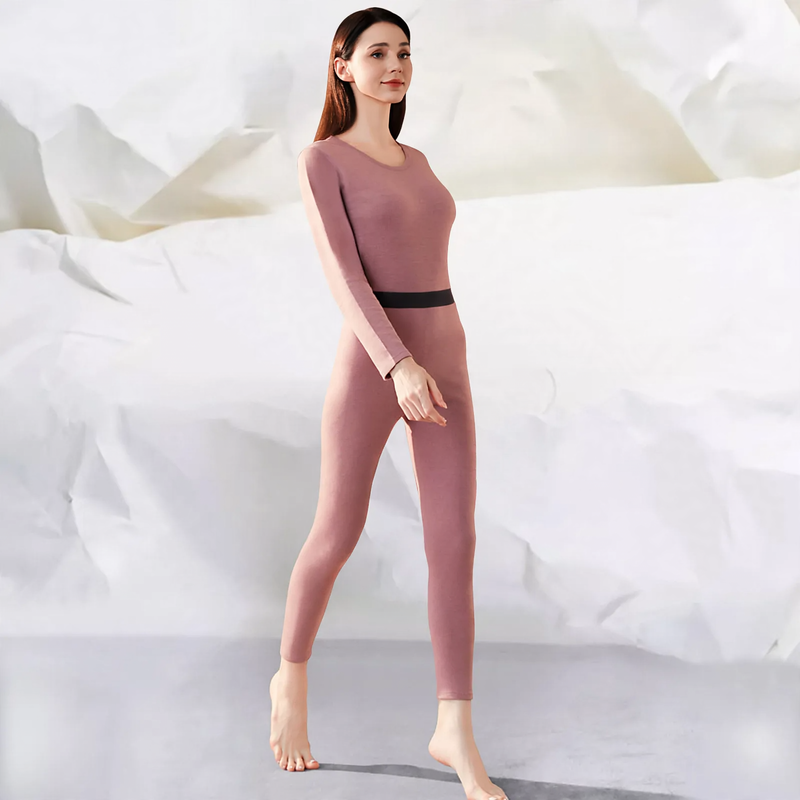 Padded thermal underwear set with knee protection