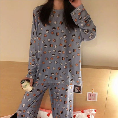 Women’s pajama set with heart print