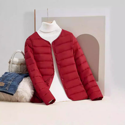 Lightweight, padded women's quilted jacket