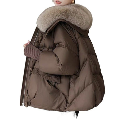 Short women's winter jacket with faux fur collar