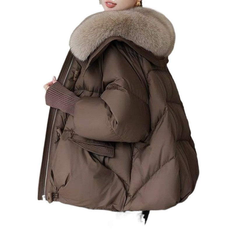 Short women's winter jacket with faux fur collar